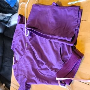 Figs set, small. Ultra violet. Kade and catarina.